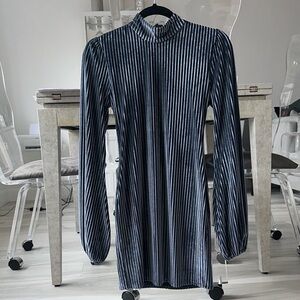 Lovers & Friends Blue Velvet-Like Mock Neck Dress Small